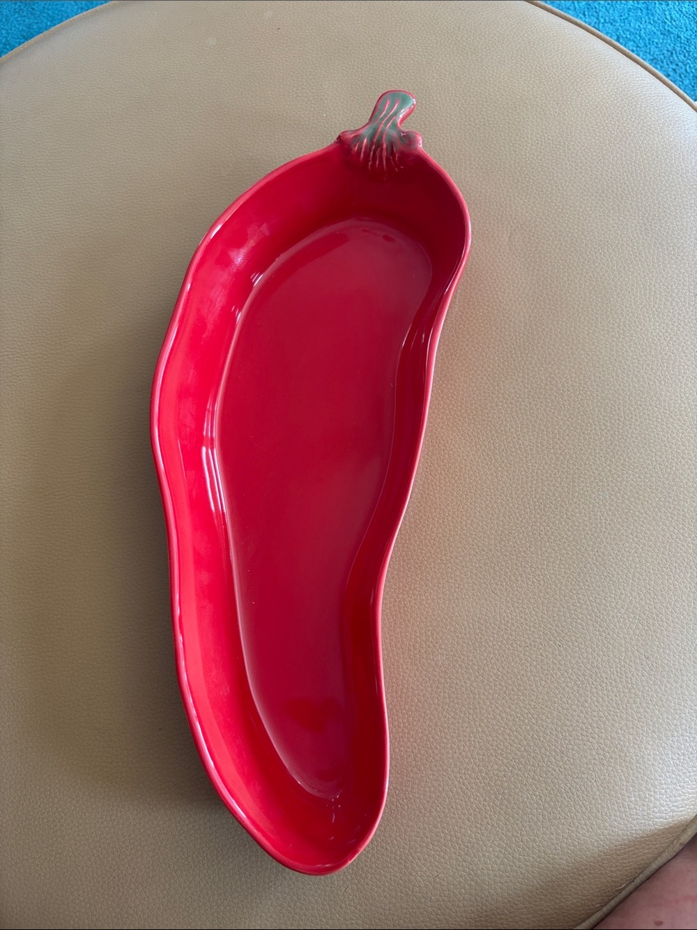 Deltis Portugal pottery chile pepper shaped baking dish. Pre-owned.